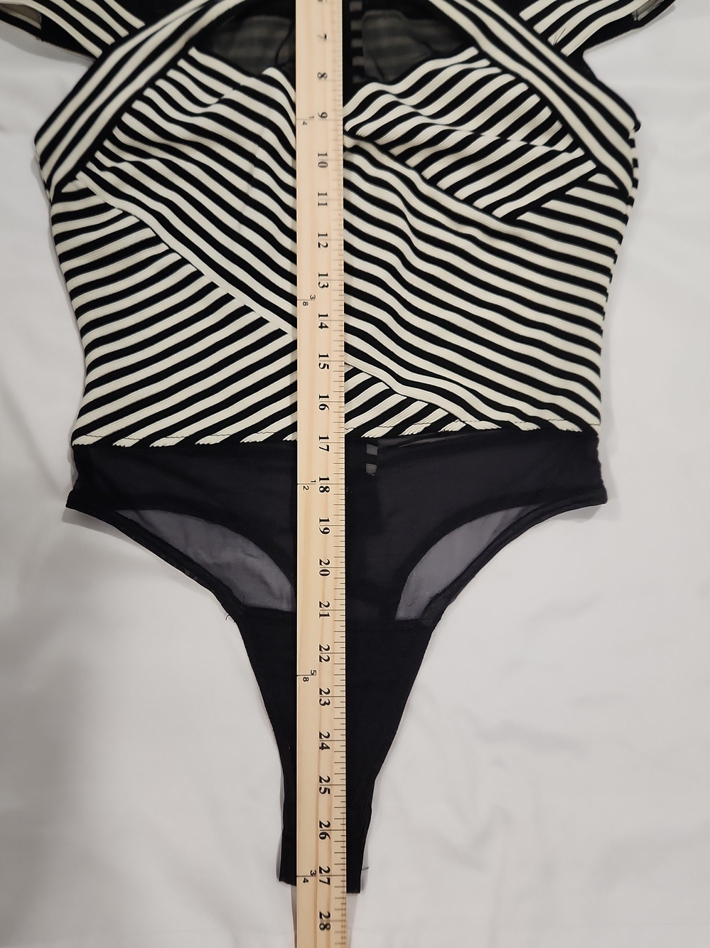 Cache Bodysuits 90s Striped Bodysuit in Black & White Size Small NWT Deadstock - Picture 5 of 8